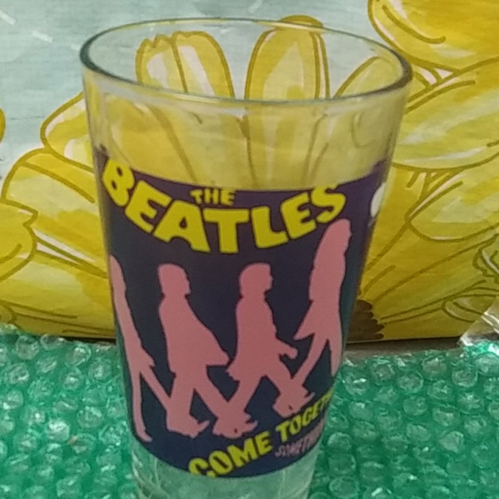 2011 " Come Together Something Glass